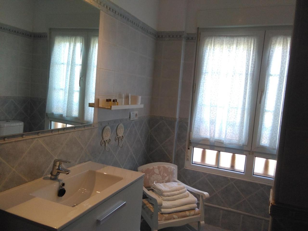 Hotel Rural El Candano ปราเวีย ภายนอก รูปภาพ